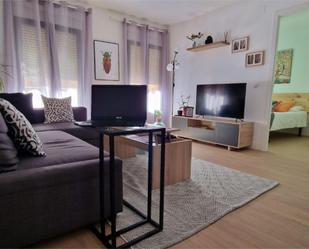 Living room of Flat for sale in  Toledo Capital  with Air Conditioner and Balcony