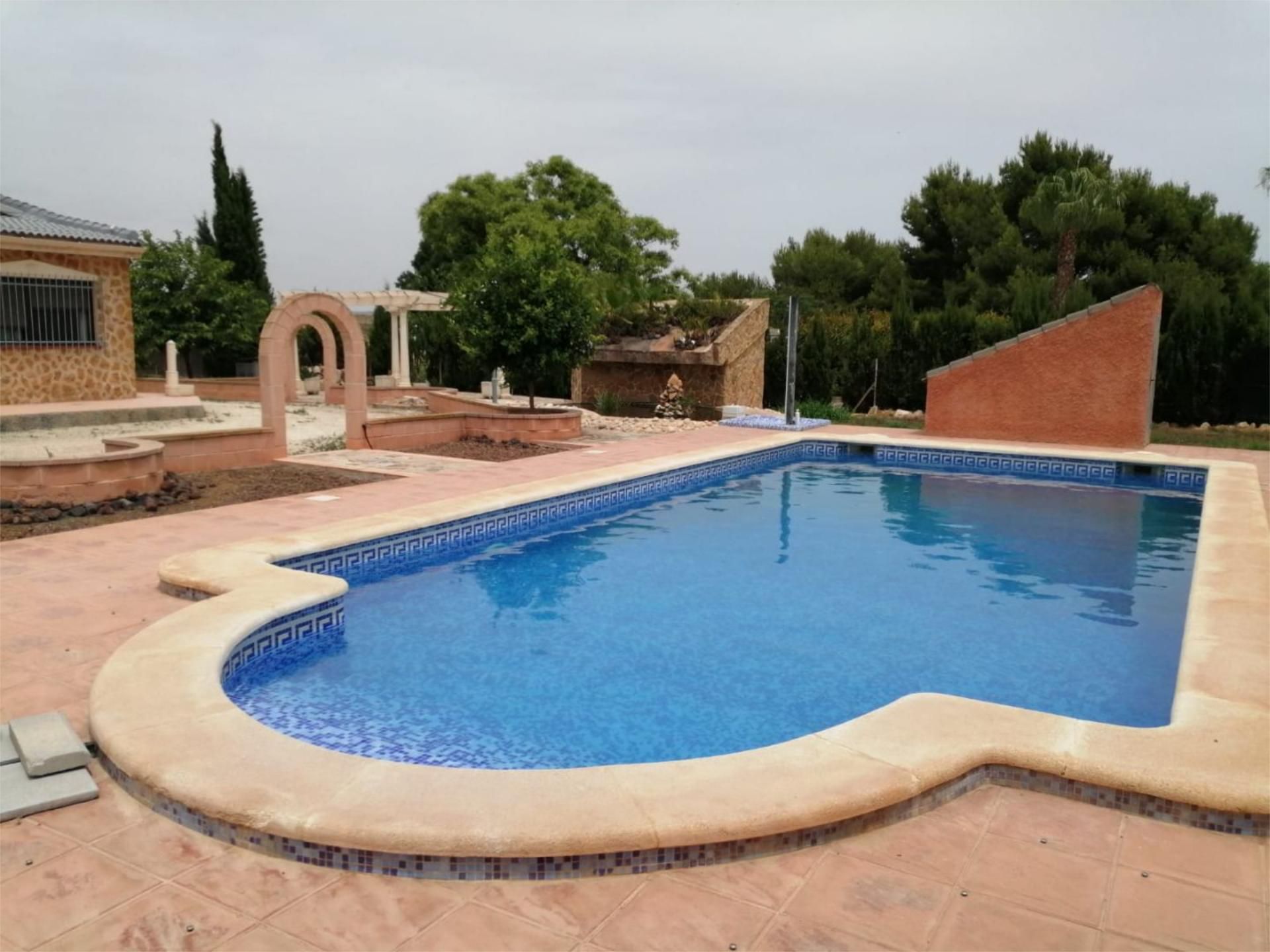 Piscina de Casa adosada de lloguer en Elche / Elx amb Jardí privat, Terrassa i Traster