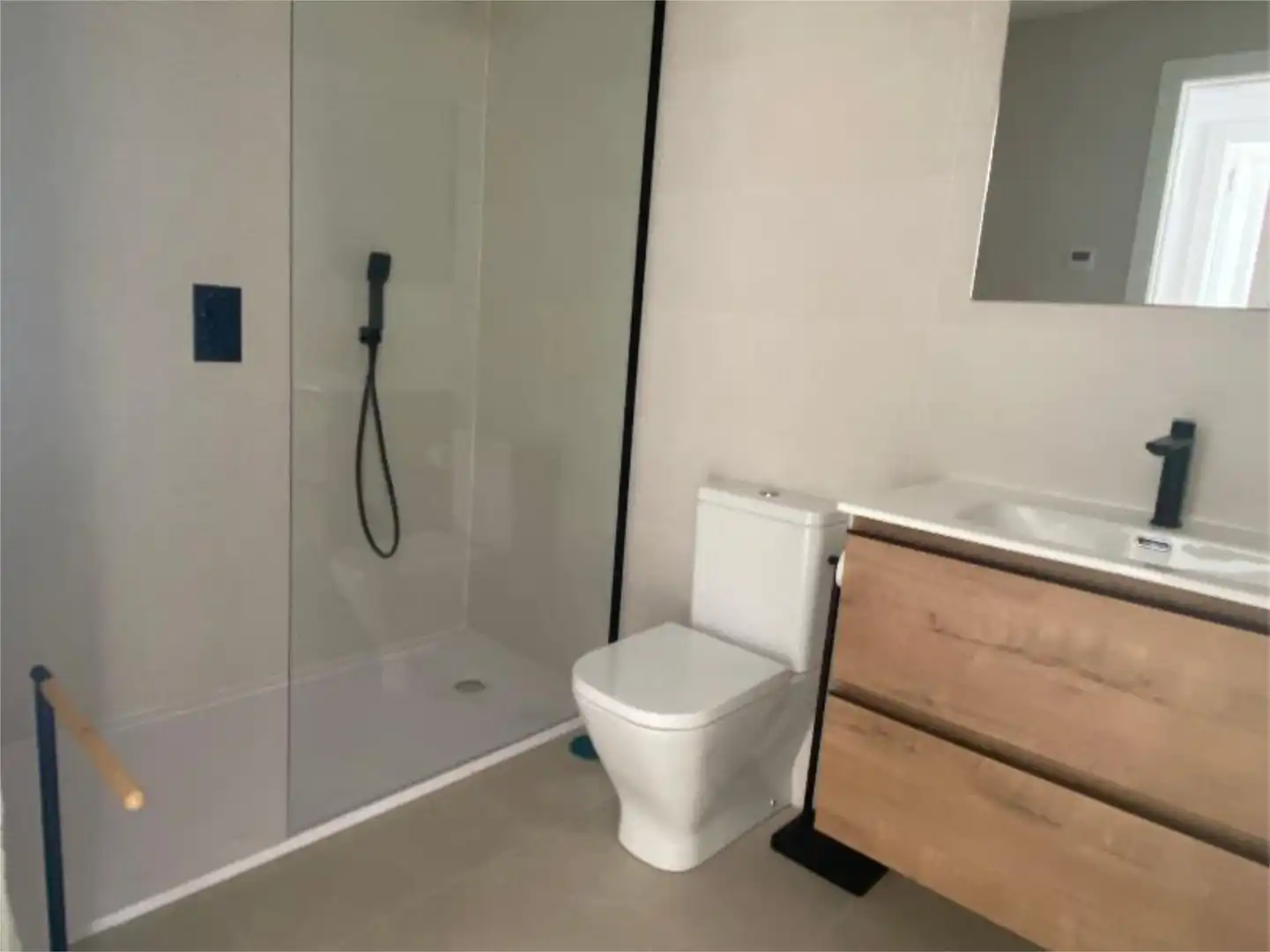 Piso en venta en Calle Moratalla, 2, Los Cuarteros Baño de Piso en venta en San Pedro del Pinatar con Aire acondicionado, Jardín privado y Terraza