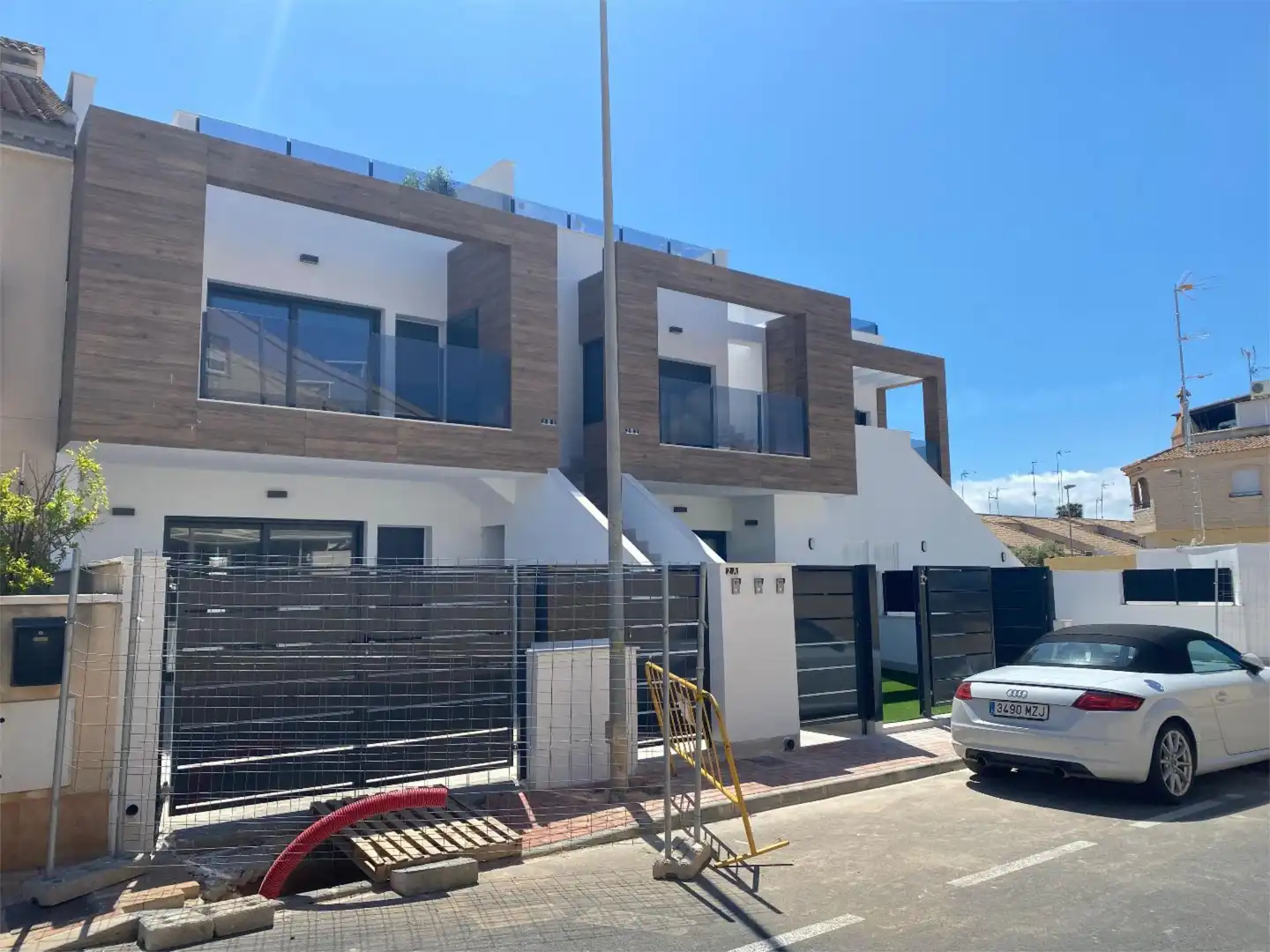 Piso en venta en Calle Moratalla, 2, Los Cuarteros Vista exterior de Piso en venta en San Pedro del Pinatar con Aire acondicionado, Jardín privado y Terraza