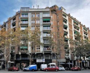 Exterior view of Flat to share in  Barcelona Capital  with Air Conditioner, Heating and Furnished