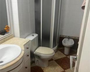 Bathroom of Flat for sale in  Sevilla Capital  with Heating and Terrace