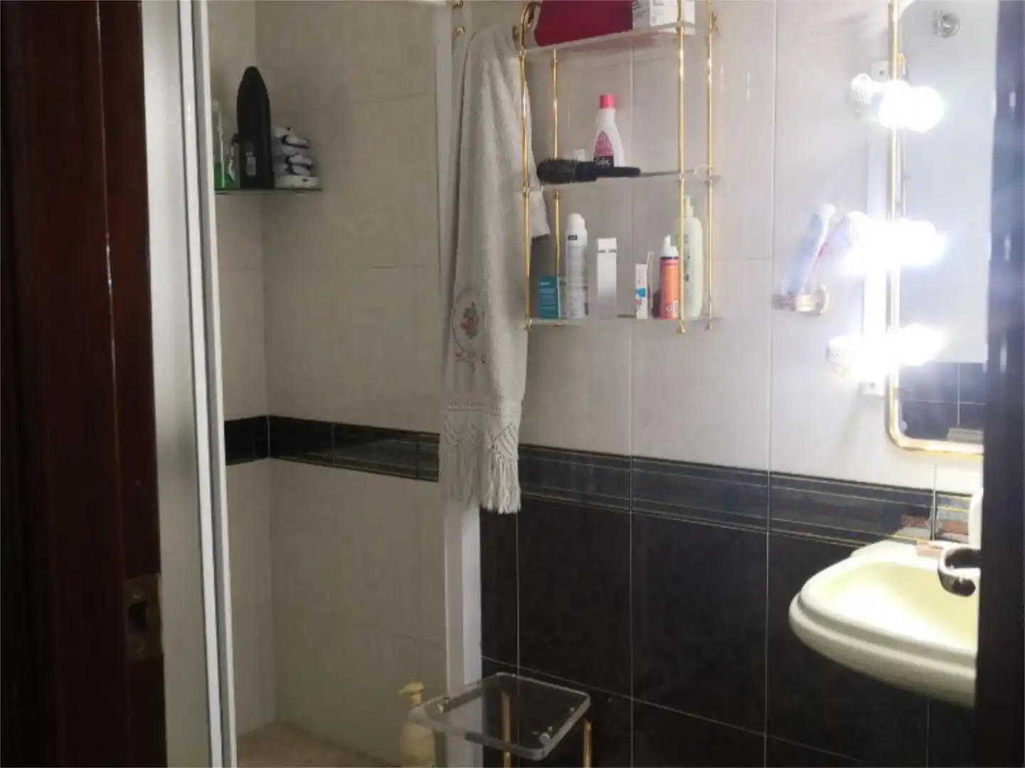 Pis en venda a Calle España, 38, Yecla Bany de Pis en venda en Yecla amb Aire condicionat, Calefacció i Terrassa