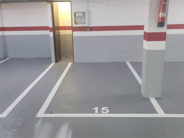Garaje en Alquiler en Passeig d'Amunt, 24 en El Camp d'en Grassot i Gràcia Nova