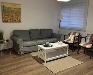 Flat to rent in Calle Tomás Romero de Castilla, 12, Sur