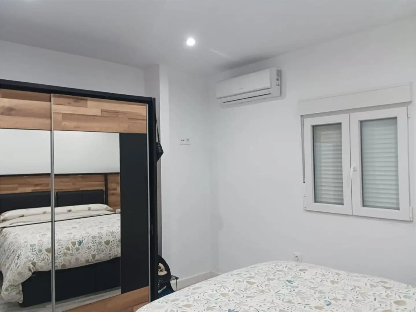 Habitación de Casa adosada en venta en Zagra con Aire acondicionado, Calefacción y Parquet