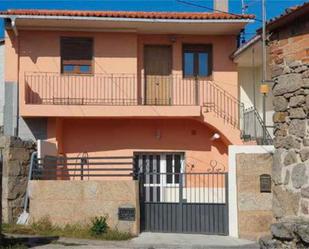 Vista exterior de Casa o xalet de lloguer en San Cibrao das Viñas