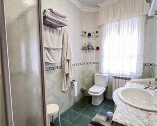 Bathroom of Single-family semi-detached for sale in Vigo 