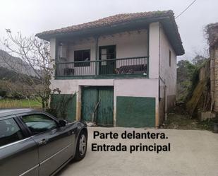 Vista exterior de Casa adosada en venda en Ribadesella