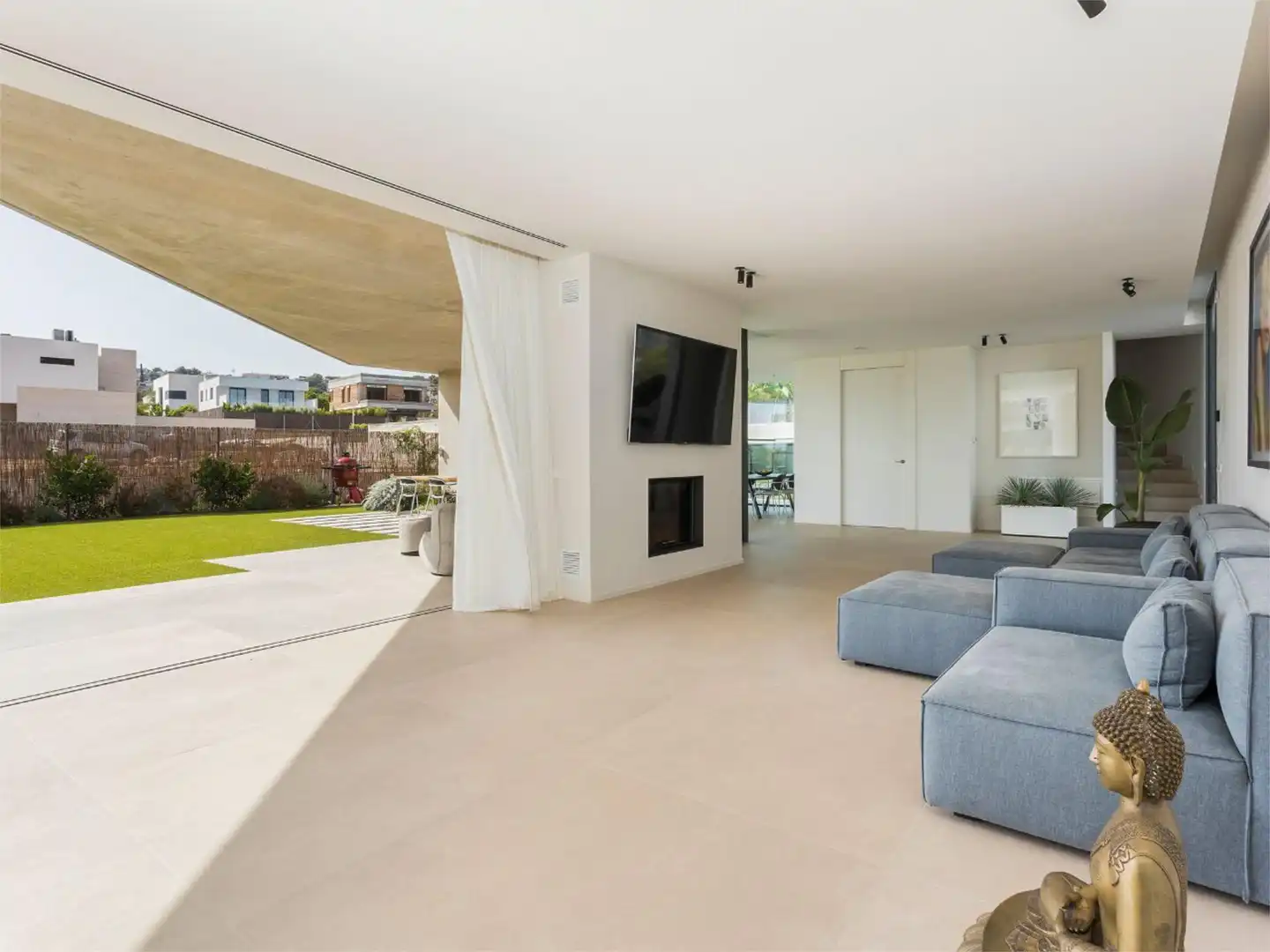 Casa o chalet de alquiler en Josep Maria Massip I Izabal, 20, La Plana Sala de estar de Casa o chalet de alquiler en Sitges con Aire acondicionado, Terraza y Piscina