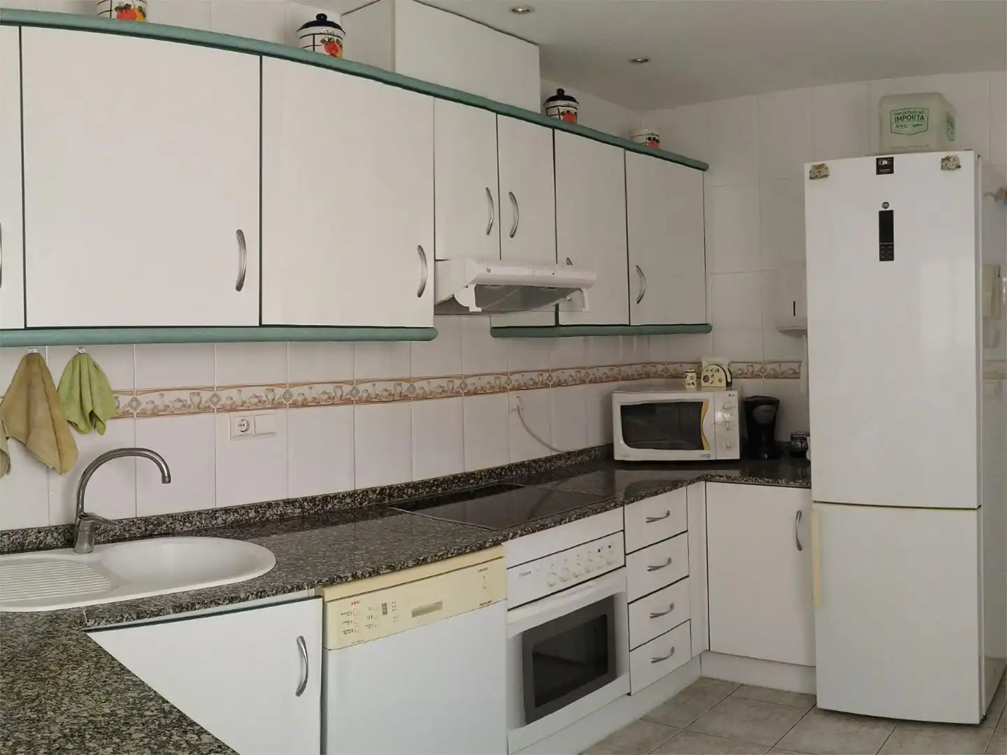 Casa o xalet de lloguer a Avenida del Locutor Vicente Hipólito, 30, Alicante Golf Cuina de Casa o xalet de lloguer en Alicante / Alacant amb Aire condicionat, Calefacció i Jardí privat
