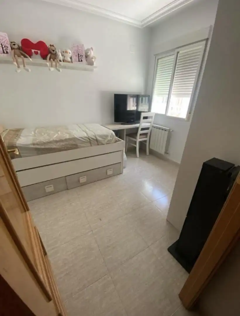 Dormitori de Pis en venda en Puertollano amb Aire condicionat i Piscina