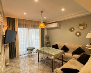 Living room of Flat for sale in Úbeda  with Air Conditioner and Balcony