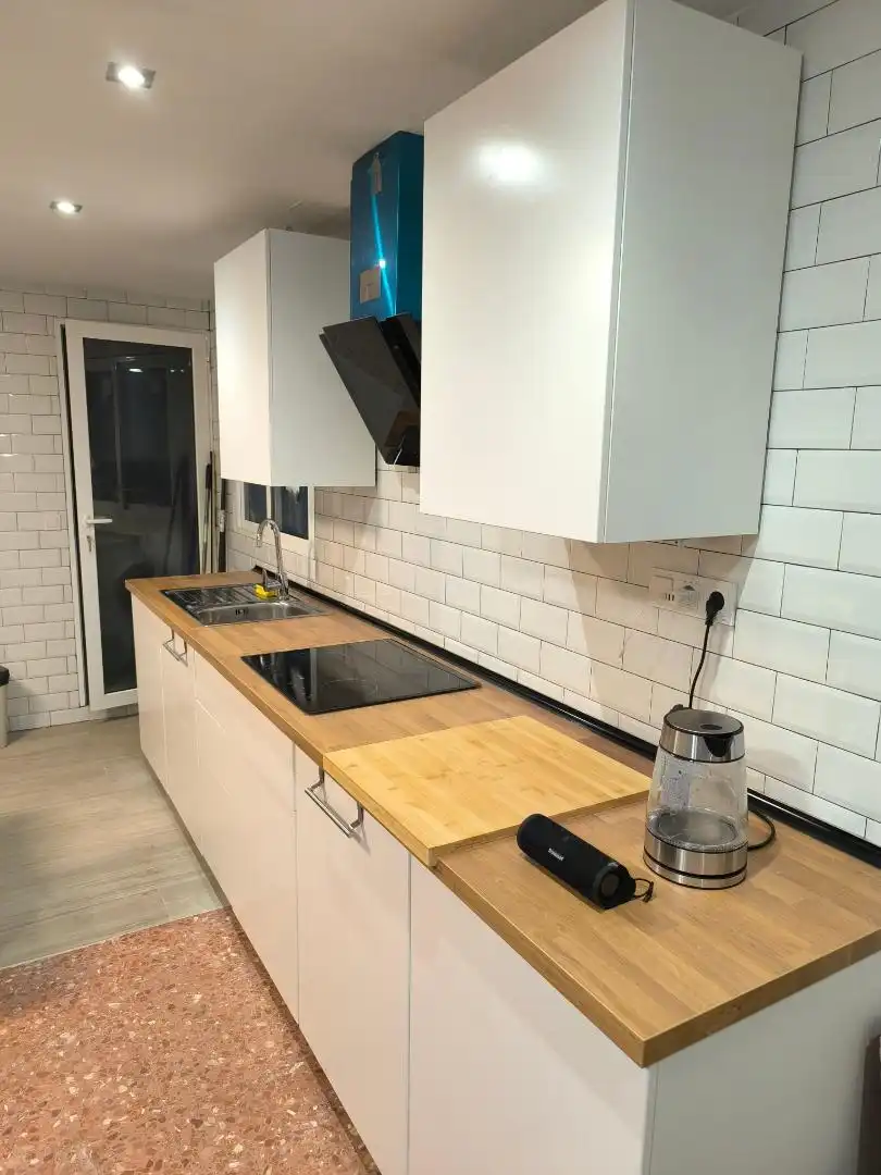 Room in Carrer de Lope de Rueda, 8, Zona Avenida al Vedat Kitchen of Flat for share in Torrent with Furnished, Oven and Washing machine
