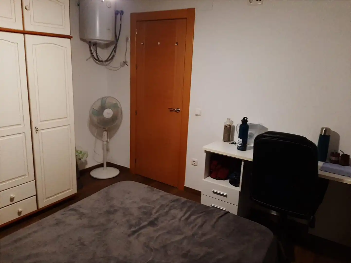 Schlafzimmer von Wohnungen zur untervermieten in Almería mit Klimaanlage, Heizung und Terrasse