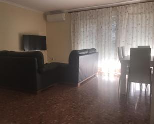 Living room of Flat to rent in Foios  with Air Conditioner, Furnished and Oven