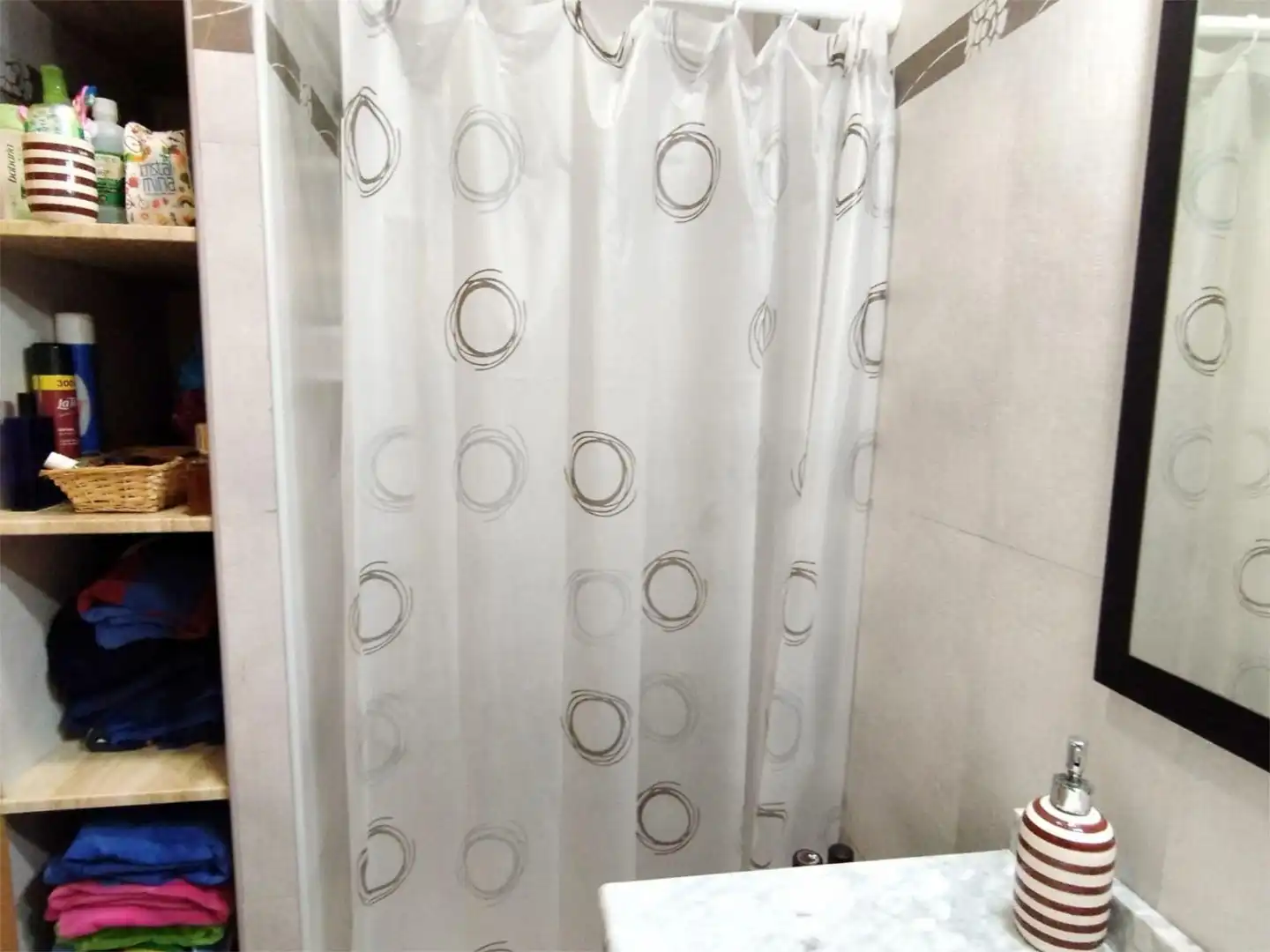 Wohnung zum Verkauf in Calle Virgen del Carmen, 5, Playa Levante Badezimmer von Wohnung zum Verkauf in Santa Pola mit Klimaanlage