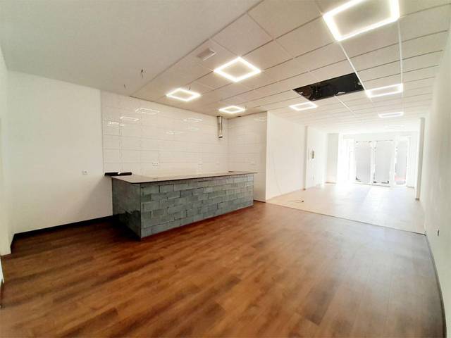 Local comercial en Alquiler en Avinguda de Illice, 53 en Torrellano