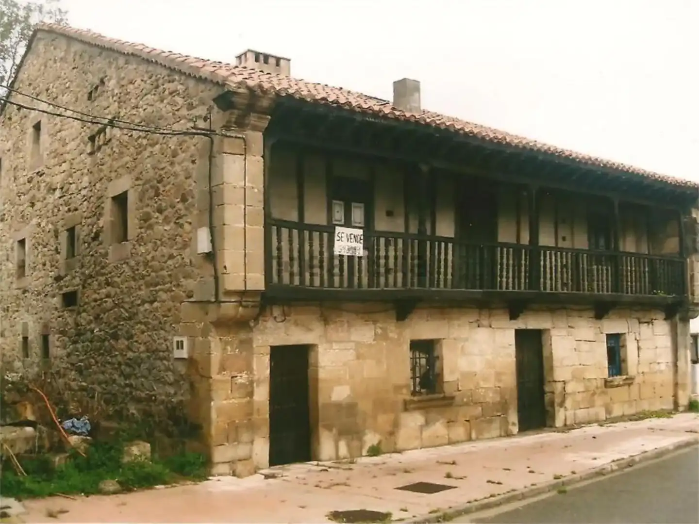 Casa o chalet en venta en Calle Lantueno, Santiurde de Reinosa Vista exterior de Casa o chalet en venta en Santiurde de Reinosa con Jardín privado, Terraza y Balcón