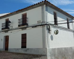 Vista exterior de Casa adosada en venda en Hinojales