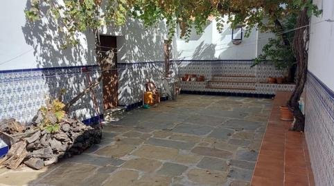 Foto 3 de Casa adosada en venda a Calle en Medio, 35, Hinojales, Huelva