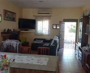 Sala d'estar de Casa o xalet en venda en  Córdoba Capital amb Aire condicionat