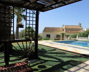 Swimming pool of House or chalet for sale in Sotogrande  with Air Conditioner, Heating and Private garden