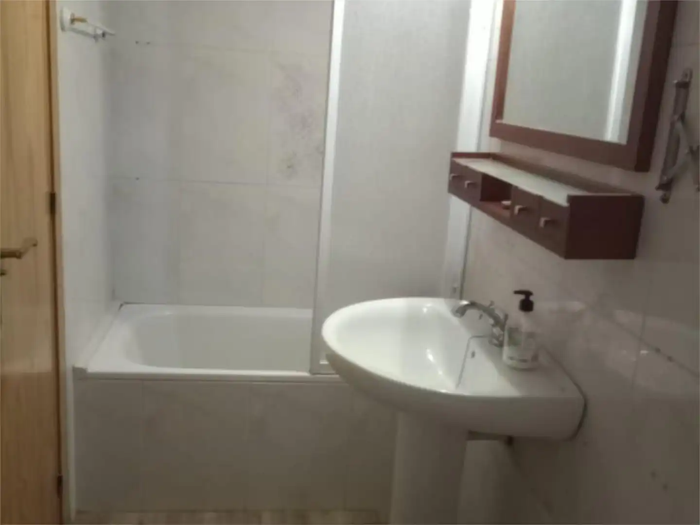 Casa adosada en venta en Calle del Carmen, 3, Alcañiz Baño de Casa adosada en venta en Alcañiz con Aire acondicionado, Terraza y Balcón