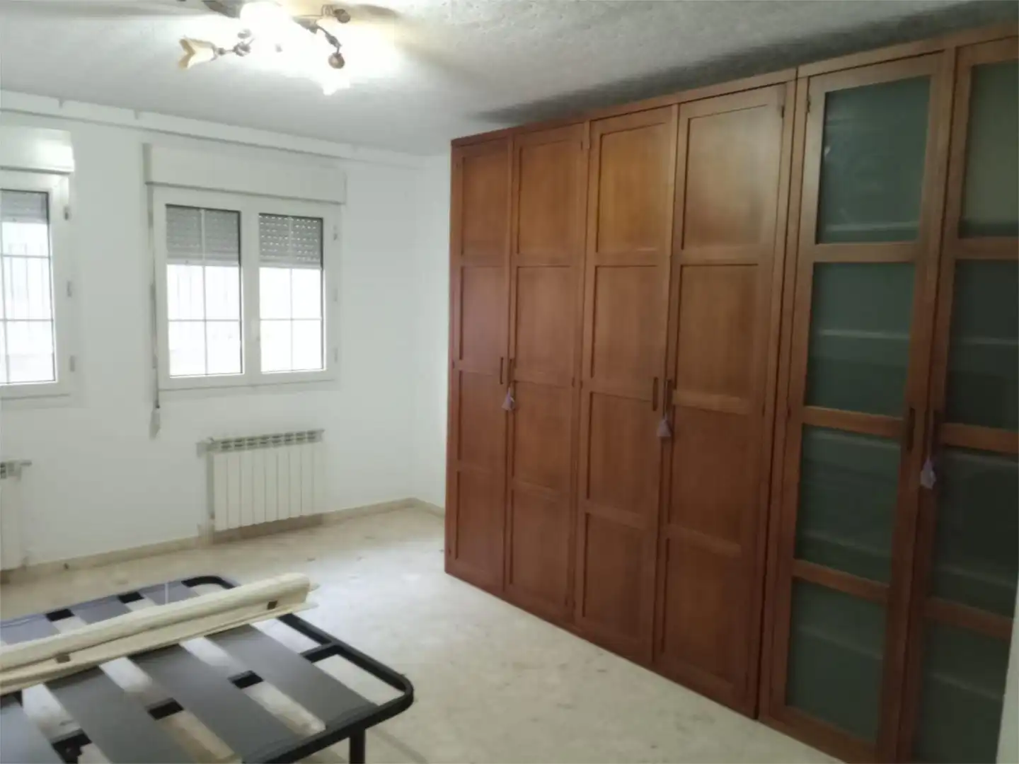 Casa adosada en venta en Calle del Carmen, 3, Alcañiz Habitación de Casa adosada en venta en Alcañiz con Aire acondicionado, Terraza y Balcón