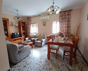 Living room of Flat to rent in Dos Hermanas  with Air Conditioner, Furnished and Washing machine