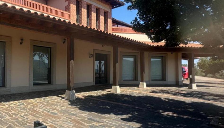 Premises for sale in Calle Matorral Alto, 14, Guadalupe, Cáceres - image 1 Photo 1 of Premises for sale in Calle Matorral Alto, 14, Guadalupe, Cáceres