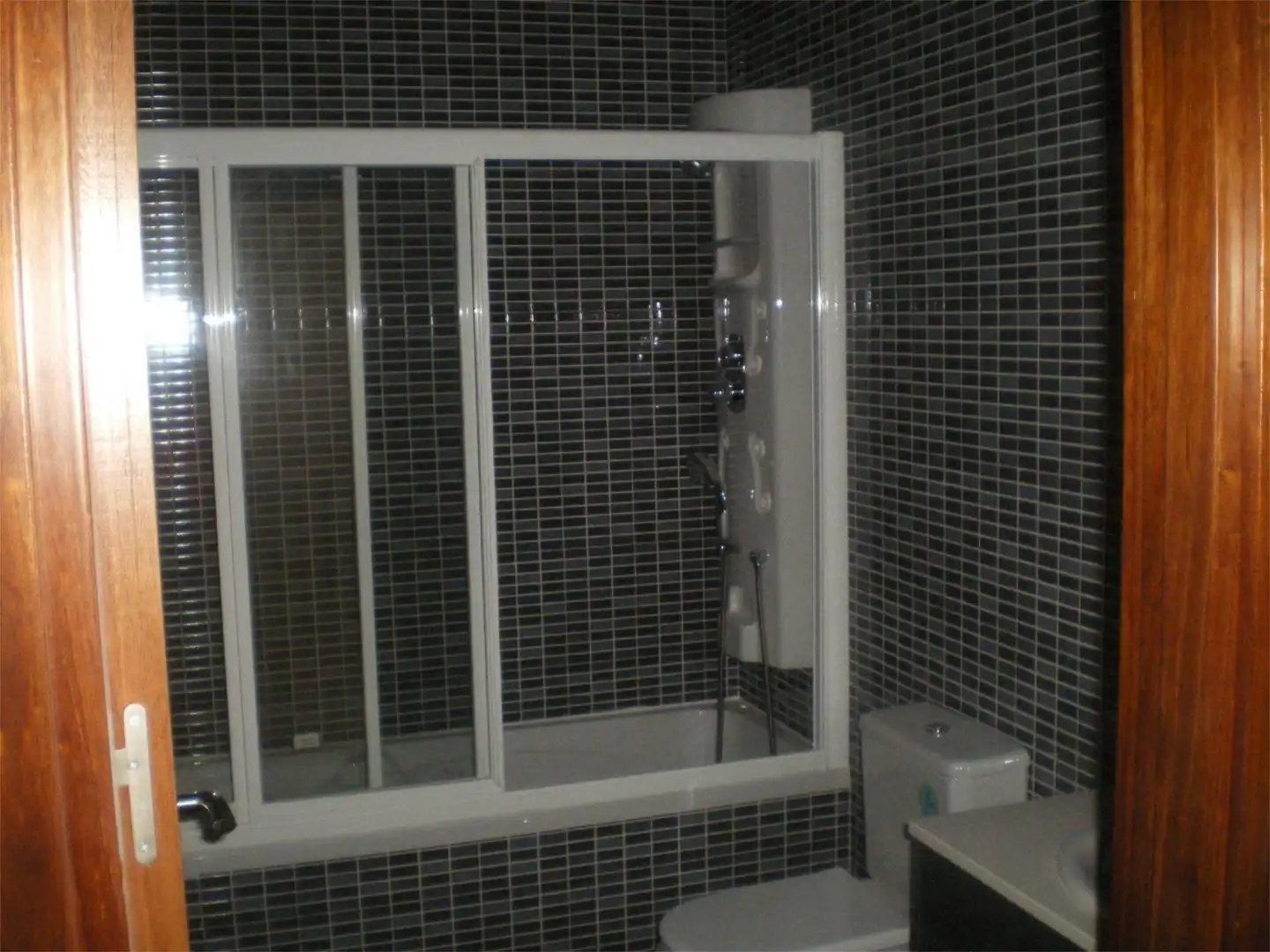 Piso de alquiler en Calle Carmen Martin Gaite, 72, Hervencias Baño de Piso de alquiler en Ávila con Calefacción, Jardín privado y Parquet