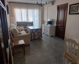 Living room of Flat to rent in  Sevilla Capital  with Air Conditioner, Terrace and Furnished