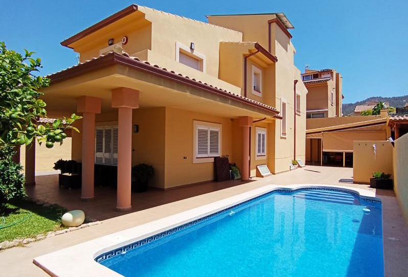 Foto 1 de Casa o xalet en venda a Calle Entrepinos, 8, Sierra Helada, Alicante