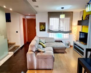 Living room of Single-family semi-detached for sale in  Granada Capital  with Air Conditioner and Terrace