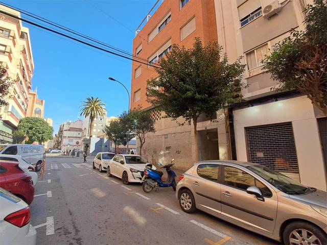 Piso en Alquiler en Carrer Arquitecto Guardiola, 3 en Benalúa