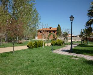 Jardí de Casa adosada en venda en Villabrázaro amb Jardí privat, Terrassa i Traster