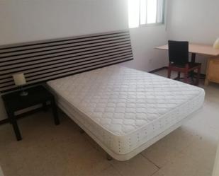 Bedroom of Flat to rent in  Madrid Capital  with Heating, Private garden and Parquet flooring