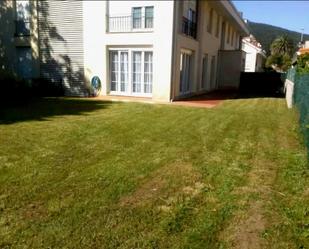 Jardí de Planta baixa de lloguer en Castañeda amb Calefacció, Jardí privat i Parquet