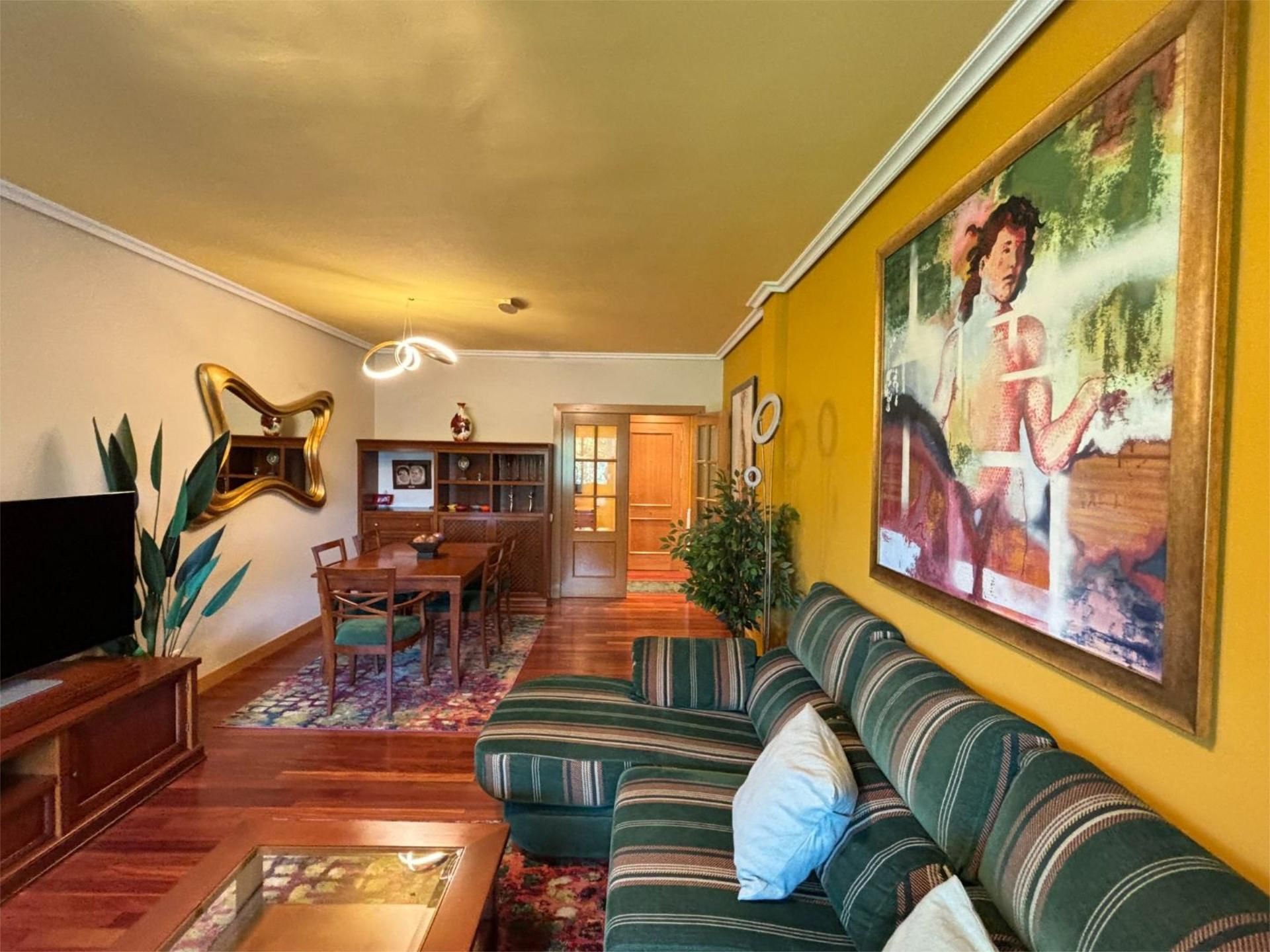 Flat to rent in Calle María de la O Lejárraga, 1, Oeste
