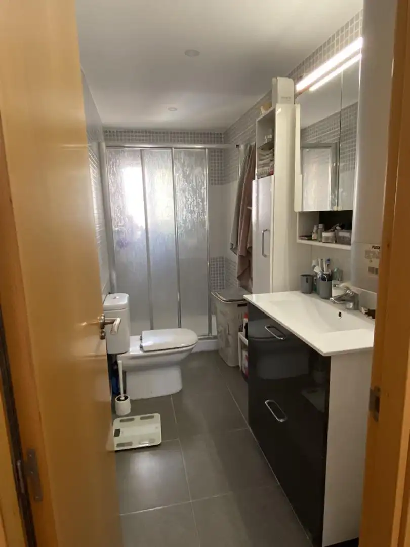 Piso en venta en Calle Cibeles, 1, Astilleros - La Paz - Loreto - El Corte Inglés Baño de Piso en venta en Cádiz con Aire acondicionado, Parquet y Amueblado