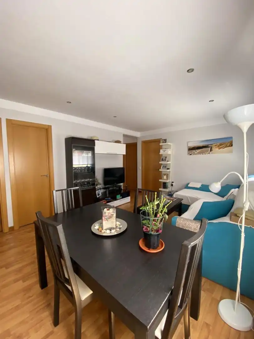 Piso en venta en Calle Cibeles, 1, Astilleros - La Paz - Loreto - El Corte Inglés Sala de estar de Piso en venta en Cádiz con Aire acondicionado, Parquet y Amueblado