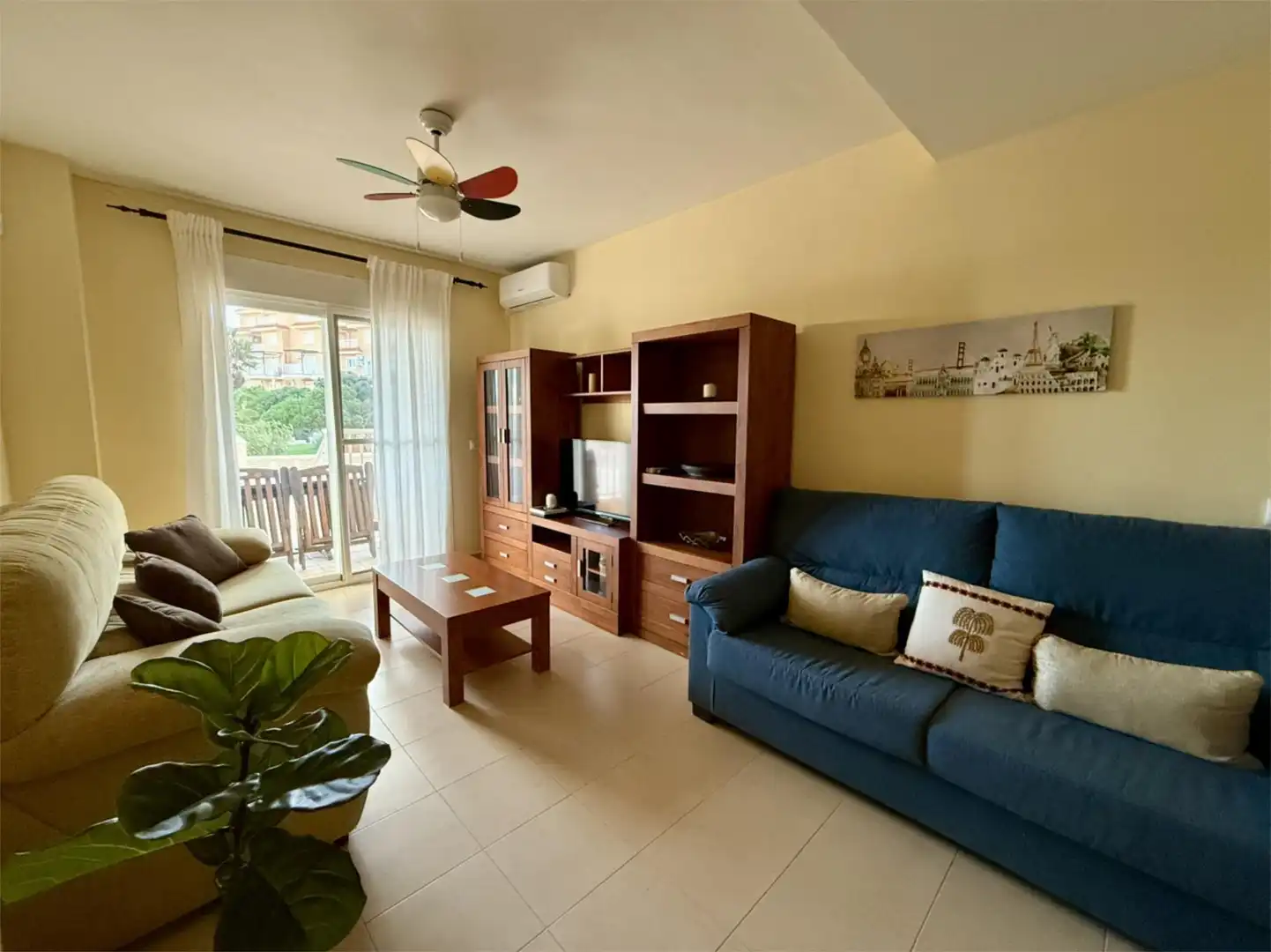 Piso en venta en Calle Salazón, 2, Almerimar Sala de estar de Piso en venta en El Ejido con Aire acondicionado, Calefacción y Terraza