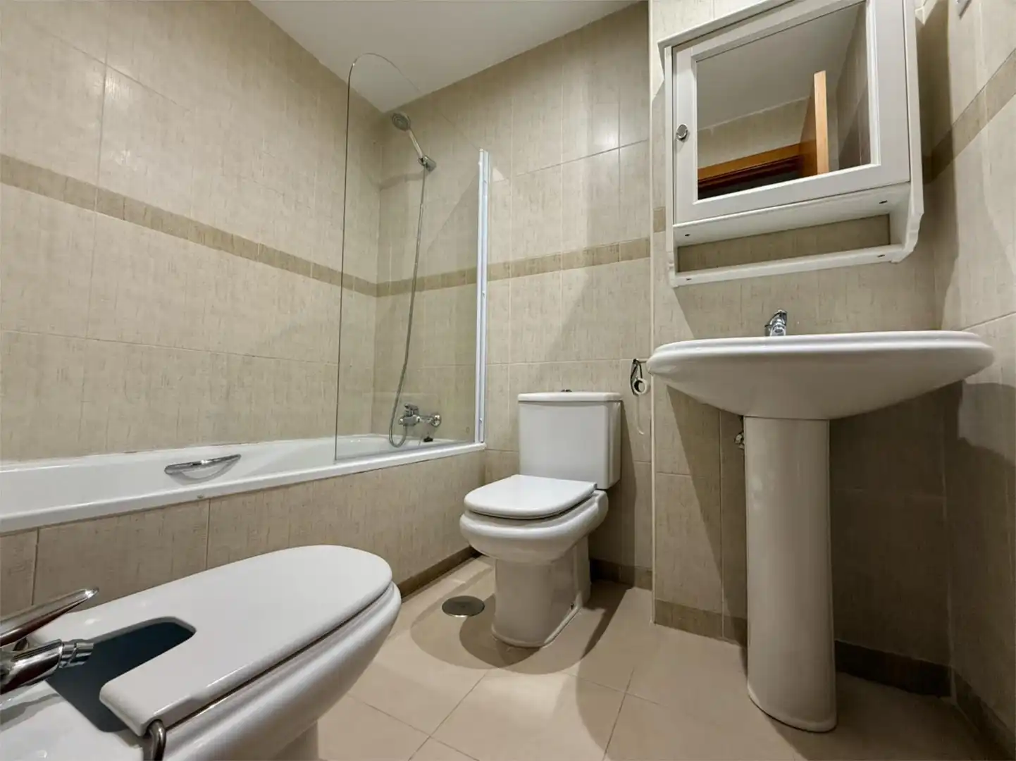 Piso en venta en Calle Salazón, 2, Almerimar Baño de Piso en venta en El Ejido con Aire acondicionado, Calefacción y Terraza