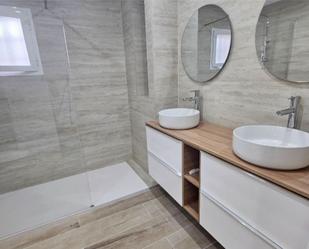 Bathroom of Flat for sale in Marbella  with Air Conditioner