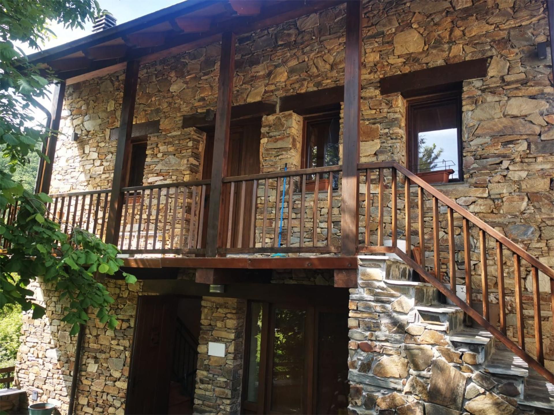 Exterior view of House or chalet for sale in Ponferrada  with Heating, Terrace and Storage room