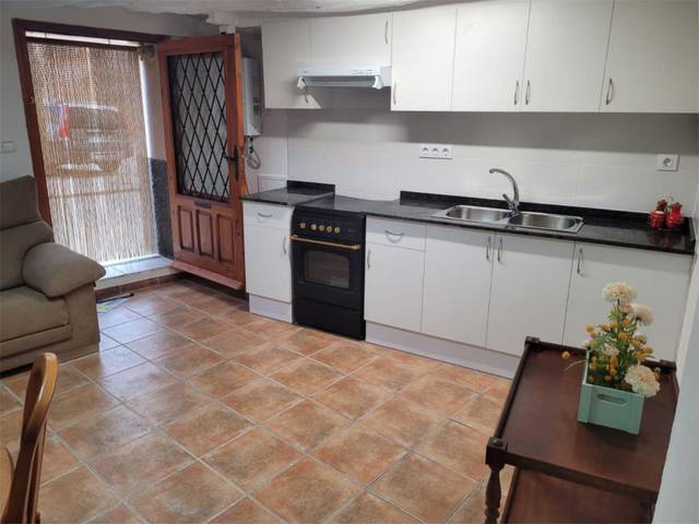 Piso en Alquiler en Plaza Nueva, 1 en La Fresneda