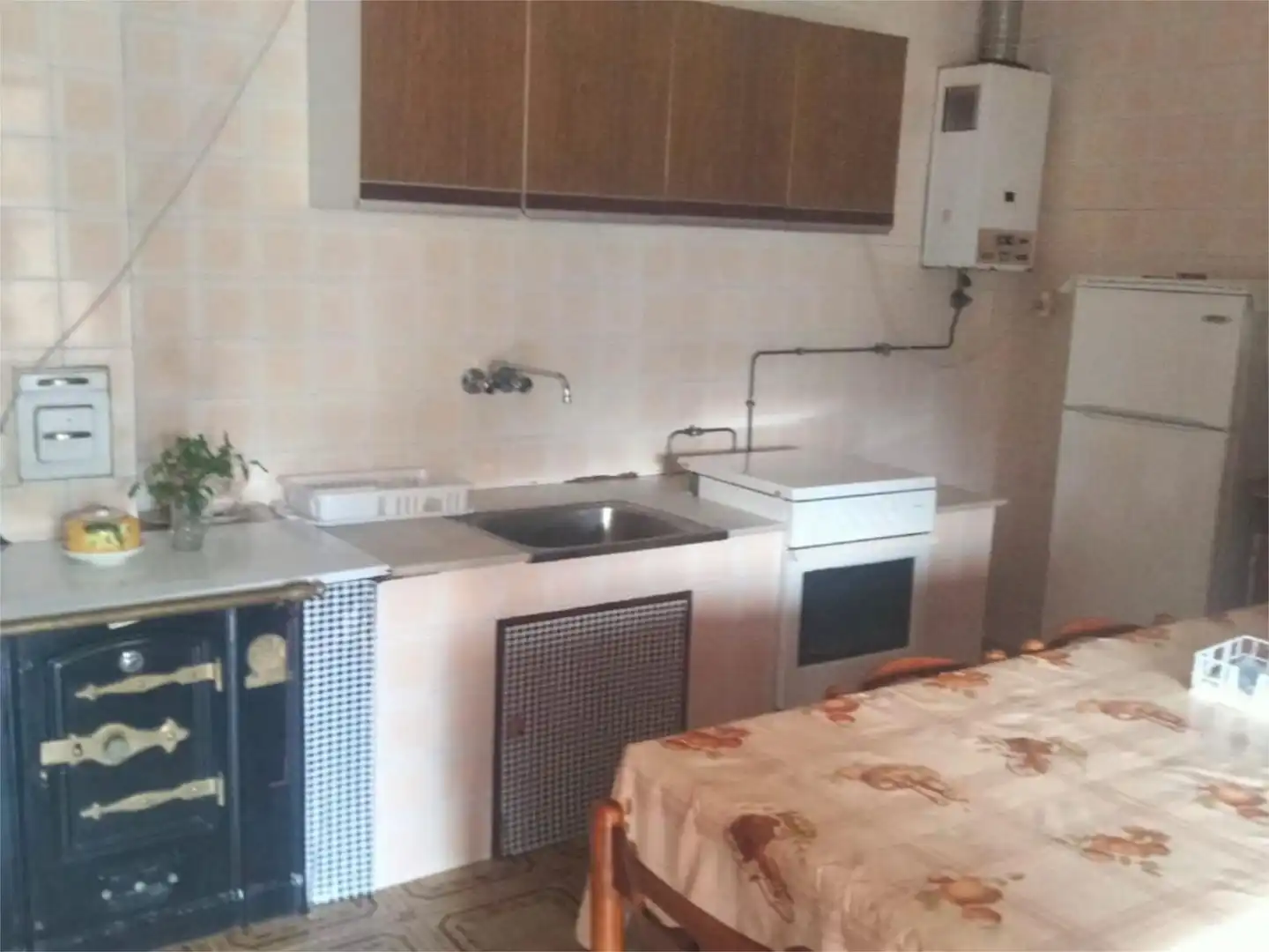 Detached homes for sale in Lugar Pumar, 18, A Arnoia Kitchen of Detached homes for sale in A Arnoia with Terrace and Balcony