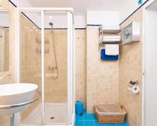 Bathroom of Apartment for sale in  Granada Capital  with Furnished