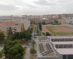 Aparcament de Apartament de lloguer en  Zaragoza Capital amb Aire condicionat, Calefacció i Parquet